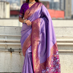 Pure Tissue Kanjivaram Zari Woven Saree With Blouse Piece