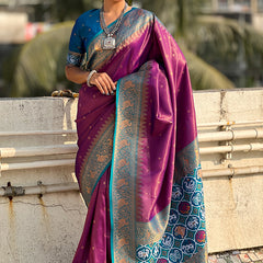 Pure Tissue Kanjivaram Zari Woven Saree With Blouse Piece