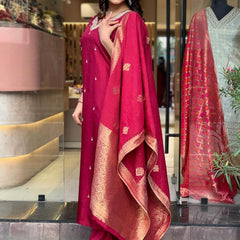 Women’s Viscose Chanderi Embroidered Straight Kurta With Bottom & Jacquard Dupatta Set