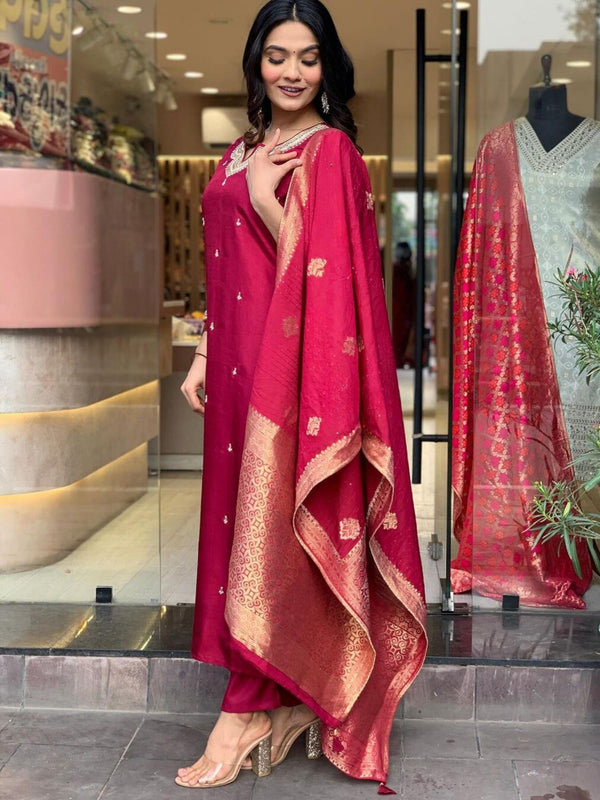 Women’s Viscose Chanderi Embroidered Straight Kurta With Bottom & Jacquard Dupatta Set