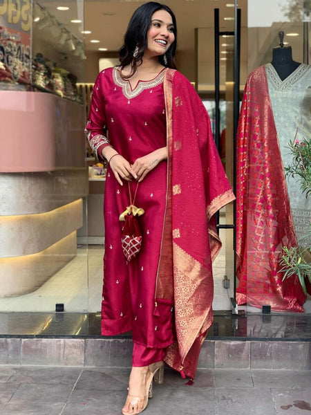 Women’s Viscose Chanderi Embroidered Straight Kurta With Bottom & Jacquard Dupatta Set