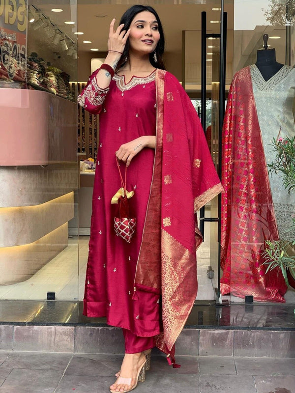 Women’s Viscose Chanderi Embroidered Straight Kurta With Bottom & Jacquard Dupatta Set