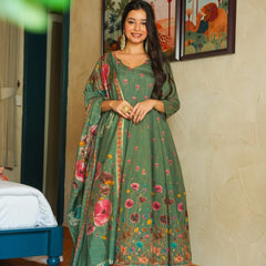 Women's Muslin Printed Kurta with Pant & Chinon Dupatta Set