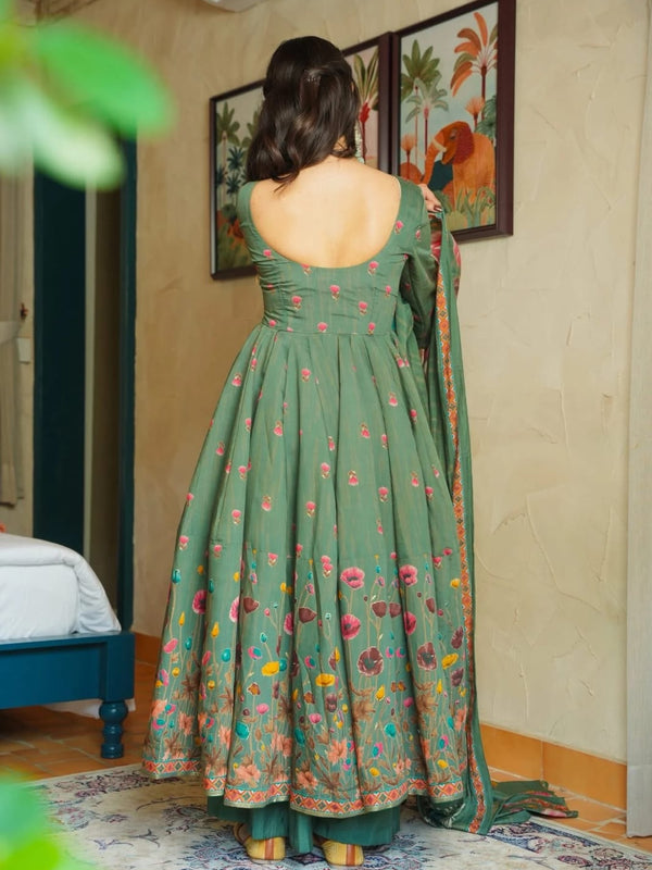 Women's Muslin Printed Kurta with Pant & Chinon Dupatta Set