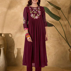 Women's Silk Blend Kurta Pant Set With Silk Blend Dupatta