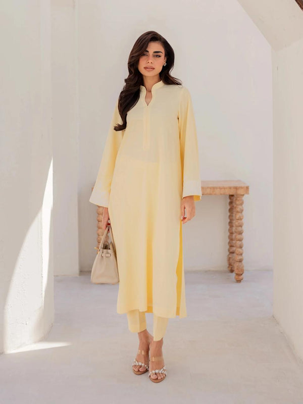 Chanderi Silk Kurta Set With Embroidered Organza Dupatta