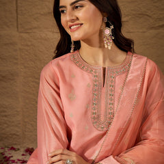 Women's Silk Blend Kurta With Pant & Net Dupatta Set