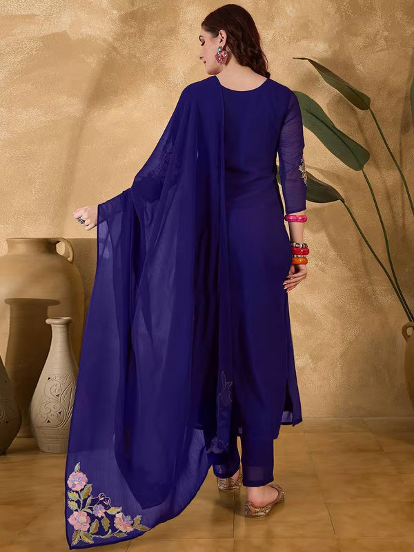 Women's Silk Blend Kurta Pant Set With Silk Blend Dupatta