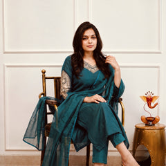 Silk Blend Kurta Set With Kota Doria Dupatta