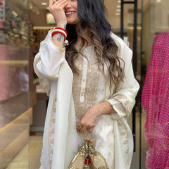 Women's Embroidered Pure Viscose Kurta With Pant & Chanderi Dupatta Set