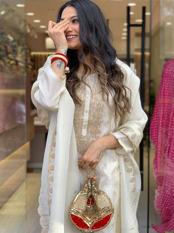 Women's Embroidered Pure Viscose Kurta With Pant & Chanderi Dupatta Set