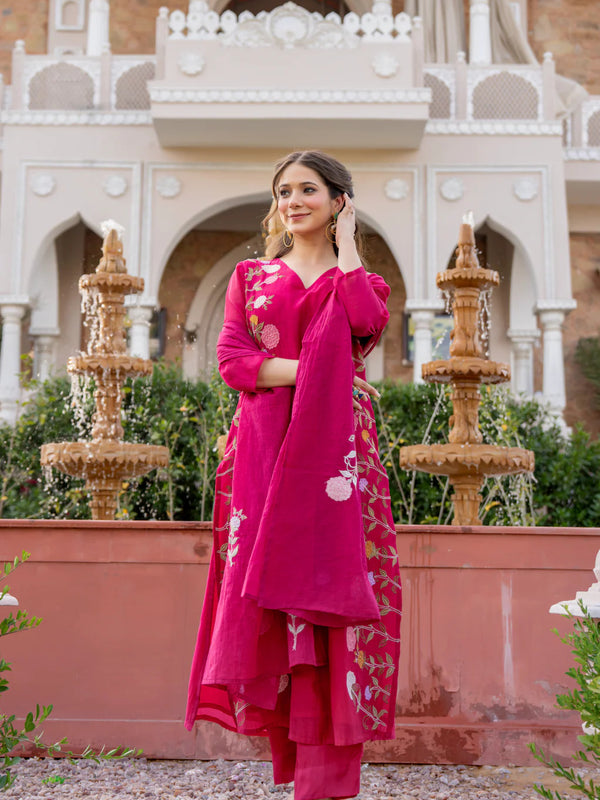 Women’s Chanderi Embroidered Kurta Set With Matching Dupatta