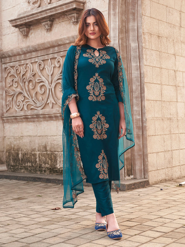 Women's Rayon Slub Embroidered Kurti with Pant & Soft Organza Dupatta Set