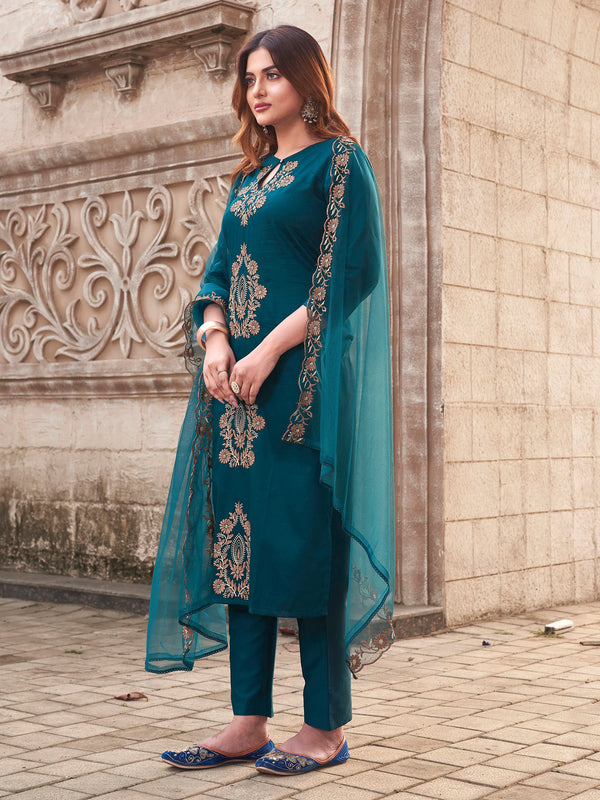 Women's Rayon Slub Embroidered Kurti with Pant & Soft Organza Dupatta Set